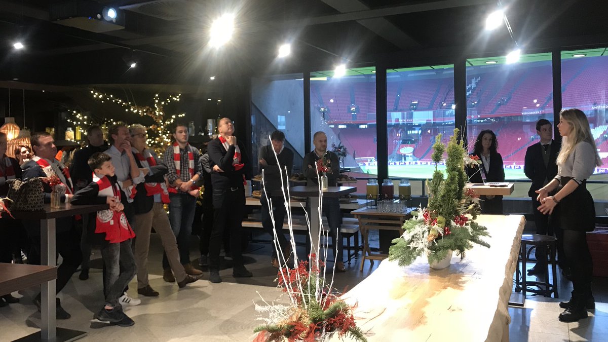 Dank, <a href="/Anoukhoogendijk/">Anouk Hoogendijk</a> voor een kijkje achter de schermen van de <a href="/AjaxVrouwen/">Ajax Vrouwen</a> en voorbeschouwing op #ajaado ❌❌❌