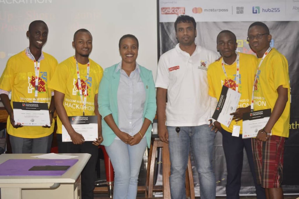 JjNabiry's tweet photo. Once again Sheria Kiganjani App First runner-up #MasterpassQRHackathon .
Iโm so happy and honored, Thank you so much @SelcomTanzania @255Hub @liquidtelecomtz #legaltechsummit2018 https://t.co/qwAjjlJ7rn