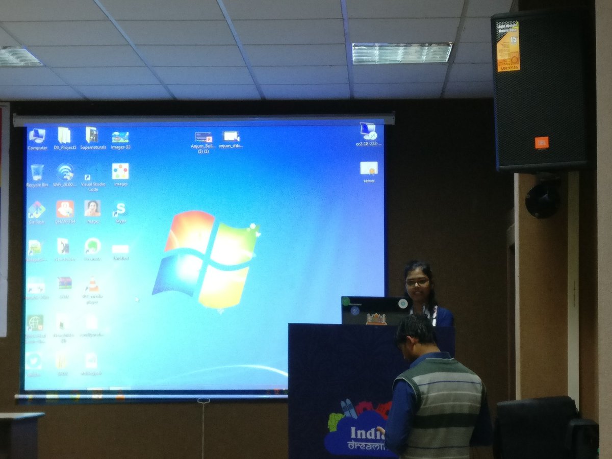 jigarshah189's tweet image. Unfolding the secrets of building agile @SalesforceDevs teams using #SalesforceDX to support  collaboration &amp;amp; cohesion with @AnjumRaufAttar!