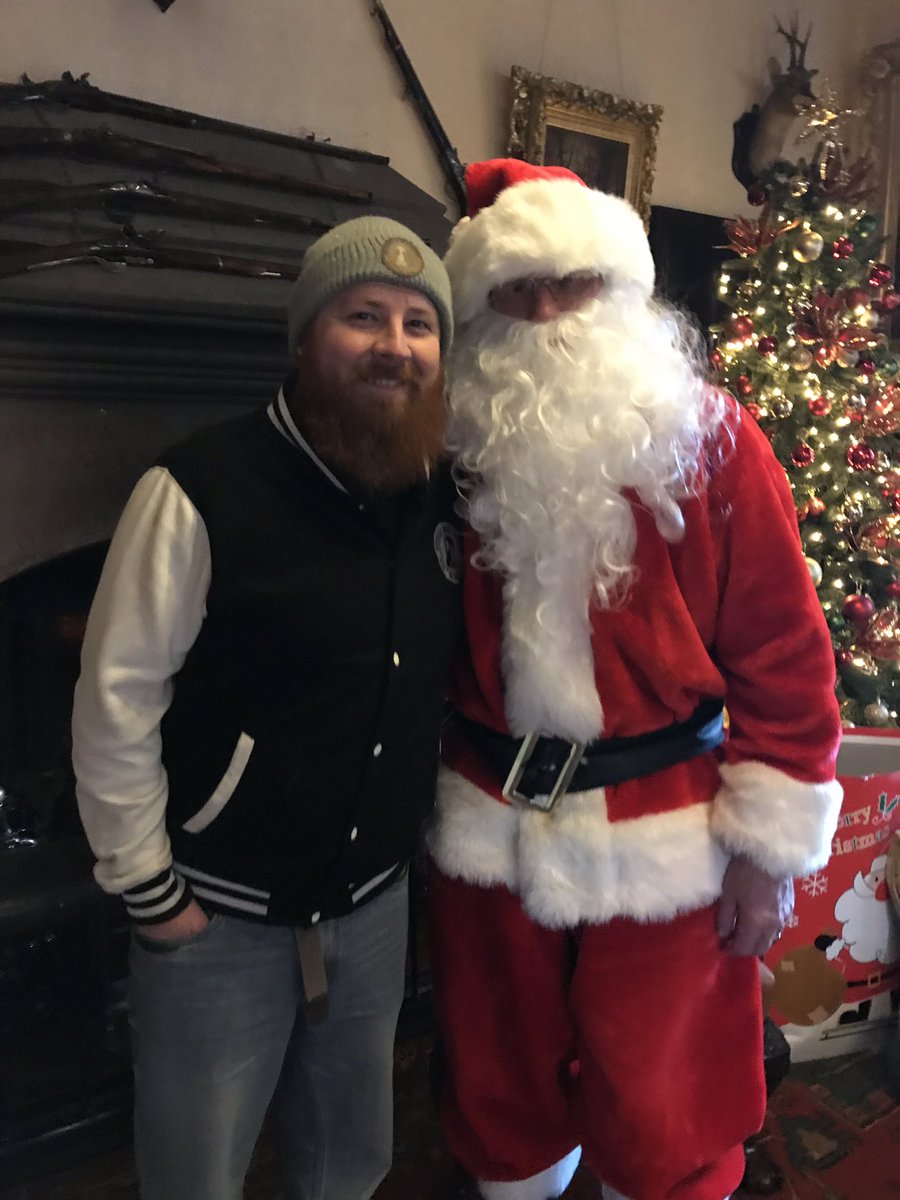 Santa we know him! #beards #Santa #elf #love #christmas