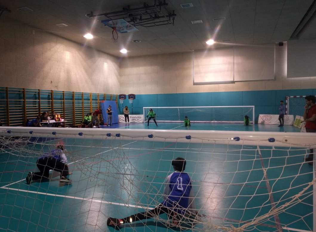 MadridMasIdeas's tweet photo. Resultado dispar en el primer partido de la jornada inaugural de la #LigaGoalballMAD, el A venció 5-3 a #Tetuán y el B perdió 7-14 frente a #CREMadrid. https://t.co/49VGVcLXCw