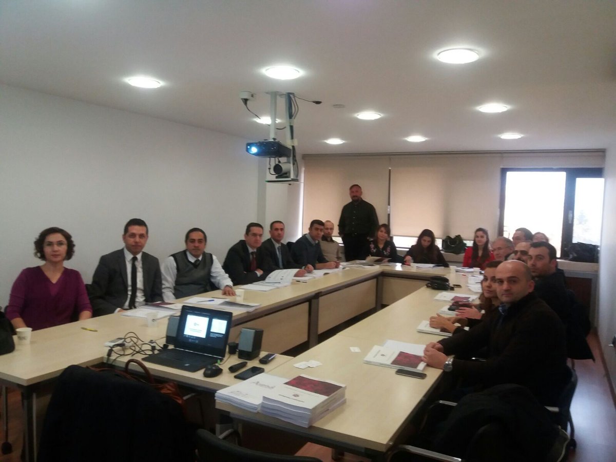 EHamzaogullari's tweet photo. ITIL+ServiceNow Training, SGK November 2017 https://t.co/dtxQ2RXQ3E