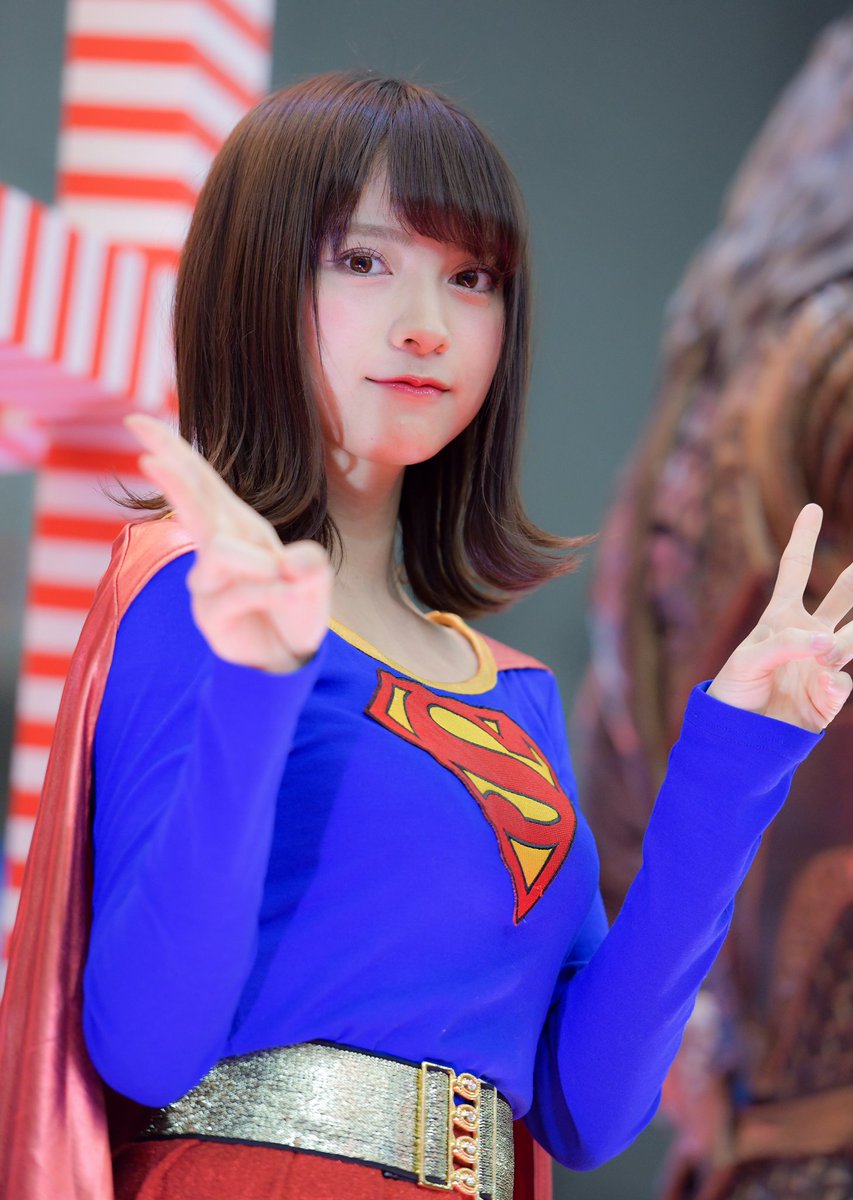 suzy_socute's tweet photo. 20181202 桃月なしこさん(@nashiko_cos)　#tokyocomiccon2018 #東京コミコン2018 #cosplayer #cosplayergirl #スーパーガール #桃月なしこ ⑥ https://t.co/7OyWTWPckV