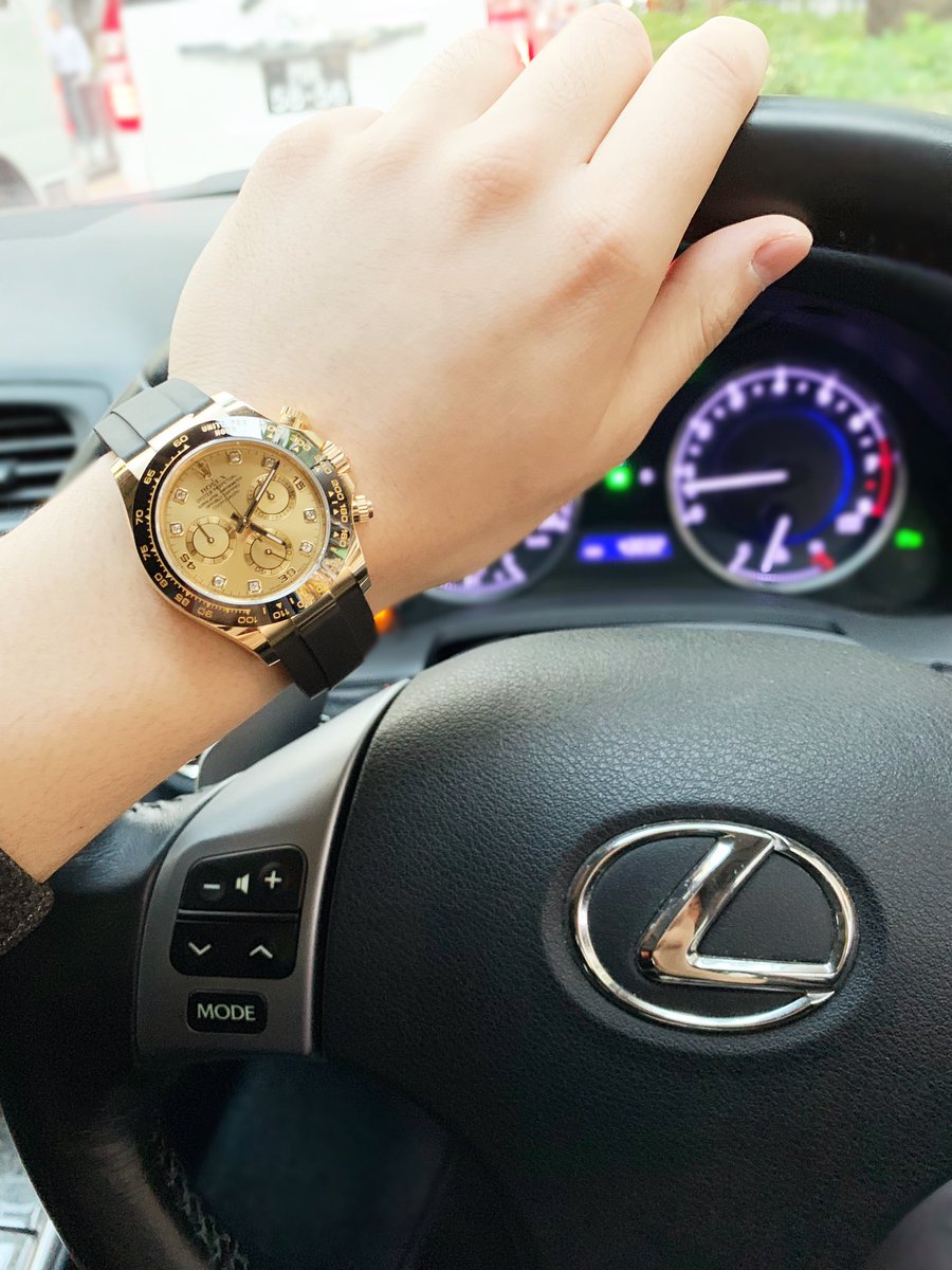 jennerwent's tweet photo. #sothisistherightwaytodrive 
#rolex 
#luxurycar 
#twoofthebestthingsformen
#NiuBi
#Notreallyshowingoff
#menlook https://t.co/9RMfStyyL3