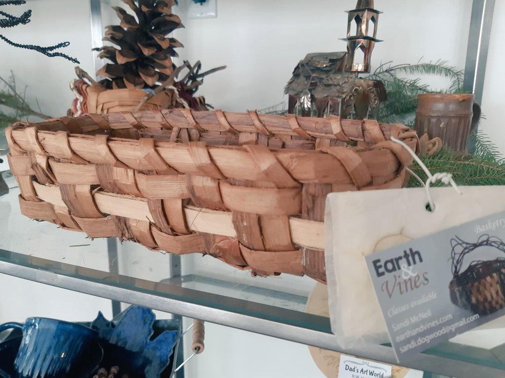 We are having a basket weaving workshop!
Includes lessons, materials and lunch. 
Only $65.
Wednesday, Dec 12th!
Please let us know if you're coming!