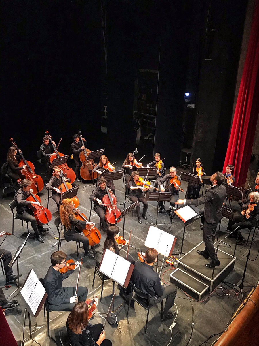 StringscityFirenze tweet media