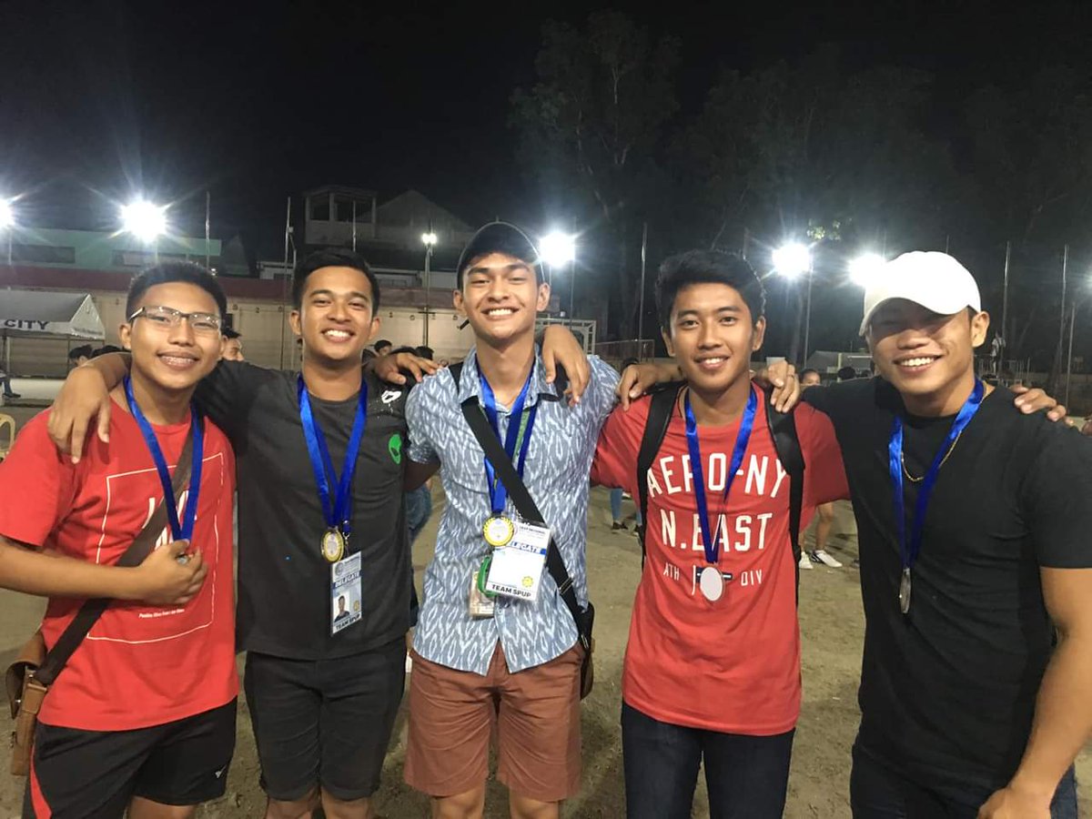 DunuanPaul's tweet photo. Kaya gustong gusto ko ng team event. No glory on winning alone if u have teammates. Flex! #CEAP2K18 #teamSPnellaw #munCEAP https://t.co/mt11Tq5j0V