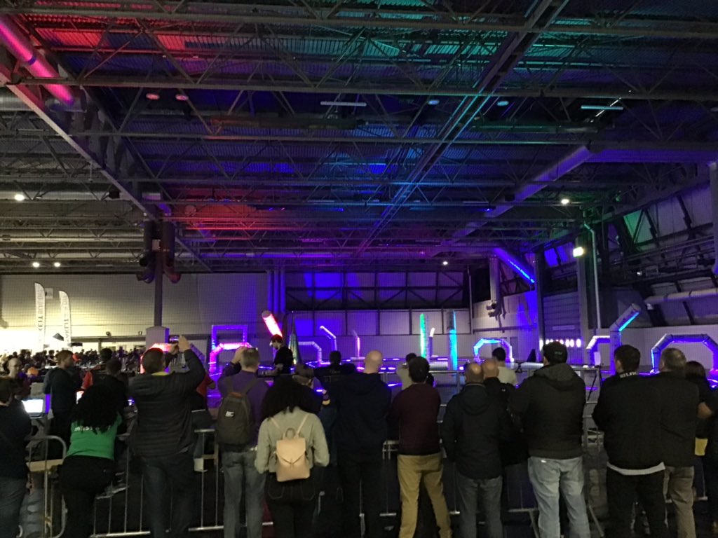 TechShowLive's tweet image. Everyone gathering around the @droneracing #iSeriesChampionshios race zone this afternoon!💥 #UKDroneAndTechnologyLive2018