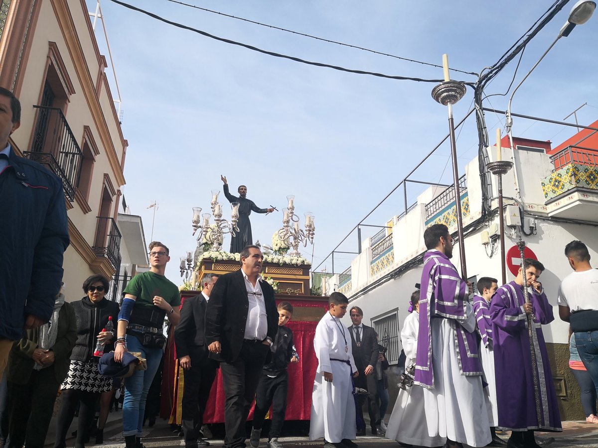 AsociacionSFJ's tweet photo. 📷 #SFJ2018

Rt: @BTresCaidasDH @NazaretSevilla @ArtesacroT @CEsparto @PasyEsp @ElCostalorg @CinguloyEsparto @pasionensevilla https://t.co/bDIlUBBRGq