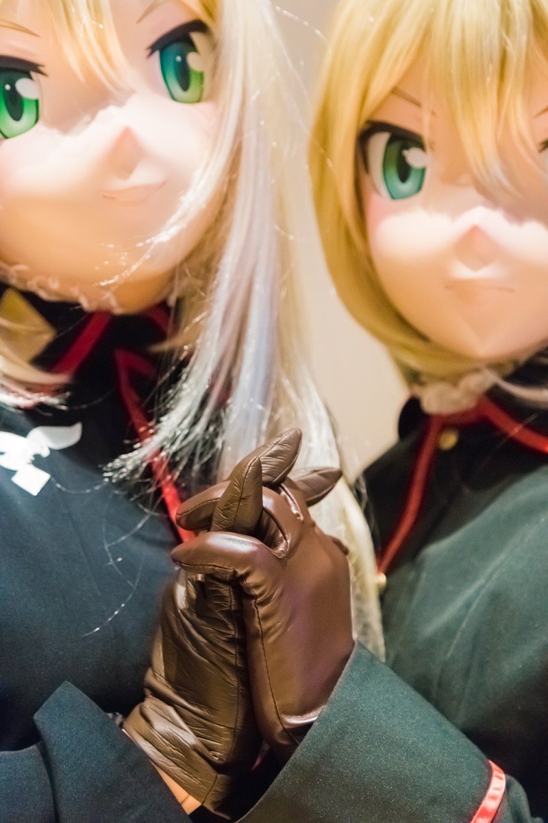 ShokuhouMisaki5's tweet photo. 初めてウィッチーズ達と写真を撮る、とても嬉しいです
真凜さん(@marine_jef )がわたしにお誘いてありがとうございます
まだ皆さんを一緒に写真てお楽しみにしています

撮影：@rushrelaxさん
#RINFES2 https://t.co/Vrqixk5dxQ