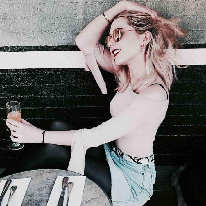 EdgyChicks's tweet image. — Give me a reason.