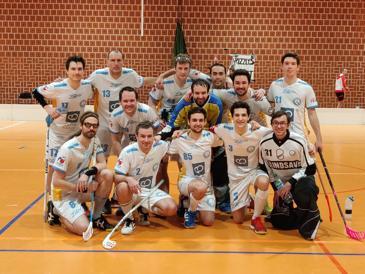 Un super match pour la 100ème d'Archie avec IFK ! 💯

<a href="/IFKParis/">IFK Paris</a> 2 vs. <a href="/Pucfloorball/">Pucfloorball</a> ➡️ 2-2 (0-0; 0-1; 2-1)

Le derby parisien se solde par un match nul au terme d'une rencontre équilibrée (10 tirs cadrés à 11).

Buts : Matt, Oli
Assistances : Pierre-Alain x2

#GoIFK 🔶🔷