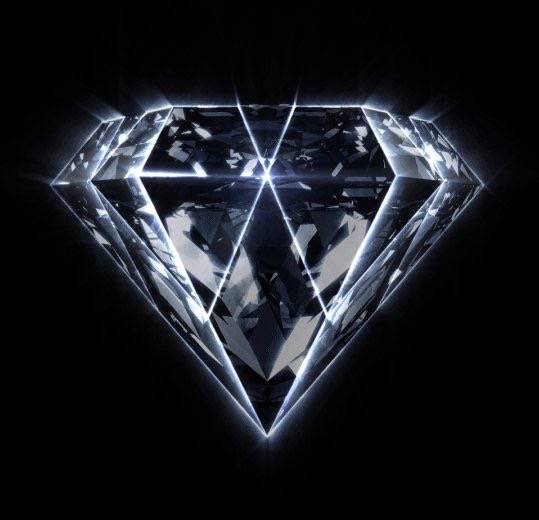 qtpiebyunbaek's tweet photo. This frame of the new logo gif really looks like the face of a wolf... Wolf was from XOXO era, even the new diamond logo looks like the XOXO heart logo back then!!!

#EXO @weareoneEXO #엑소 https://t.co/cWPolhJC2K