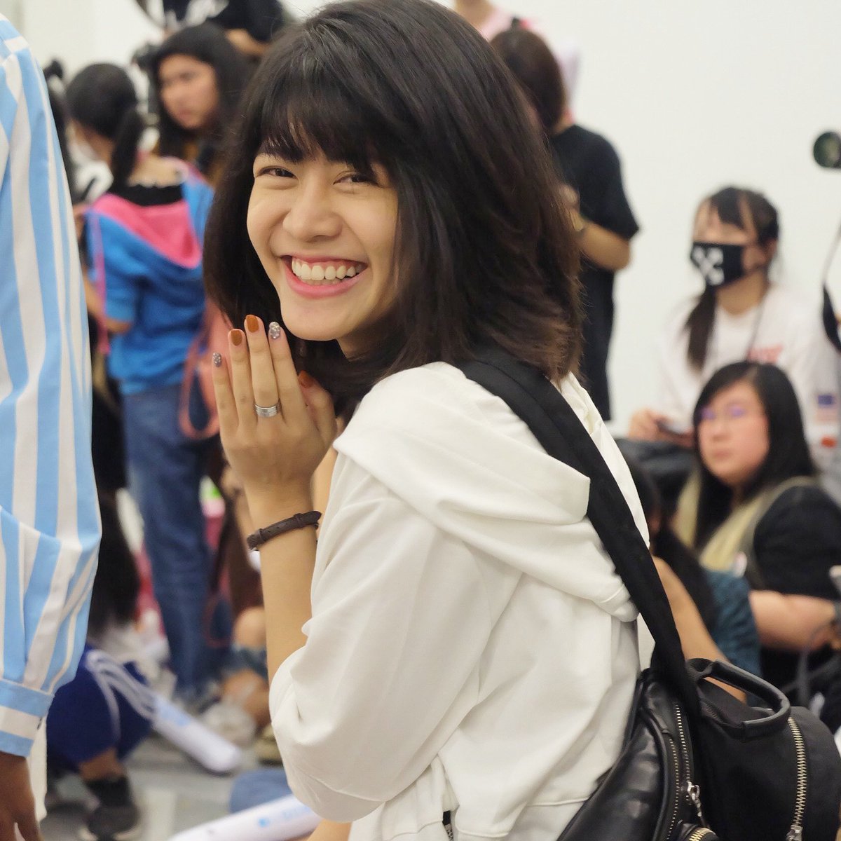 Milky_Area's tweet photo. ขอบคุณแมะใจดีคนเดิม 
ที่แวะไปปากลจ.ให้หน.เหมือนเคย 
ขอบคุณมากๆเลยนะคับ 
ปล.น่ารักเนาะ เจ้ารอยยิ้มของบ้าน❤
ขอบคุณที่ยังยิ้มได้อยู่ทุกวัน 
เพราะรอยยิ้มของหน.นั้น 
ทำให้เรายิ้ม 😉😉😉 
รักนะคนเก่ง 💕💕
#สมายลี่มิ้ลกี้ 
#ด้อมสเมิร์ฟ https://t.co/YDHbxUP548