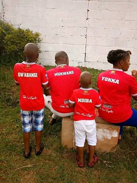 lilian_rebecca's tweet photo. Wooow this is a cute family ππππ#MukwanoGwabangiNdibaYokka #weareexpressfc #BetwayXExpress @TheRedArmyofFC @UPL https://t.co/FPpVfhCgp9