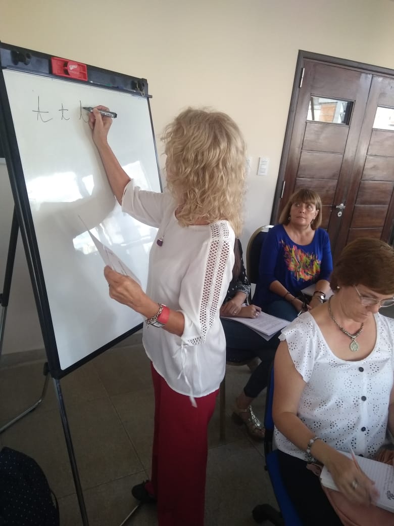 BakerEstela's tweet photo. Dando un Taller de Eneagramas y Grafología en Copaipa Salta #Taller #Estudio #Encuentro18 #Salta #UniversidadAbierta https://t.co/nxFkWycpRl