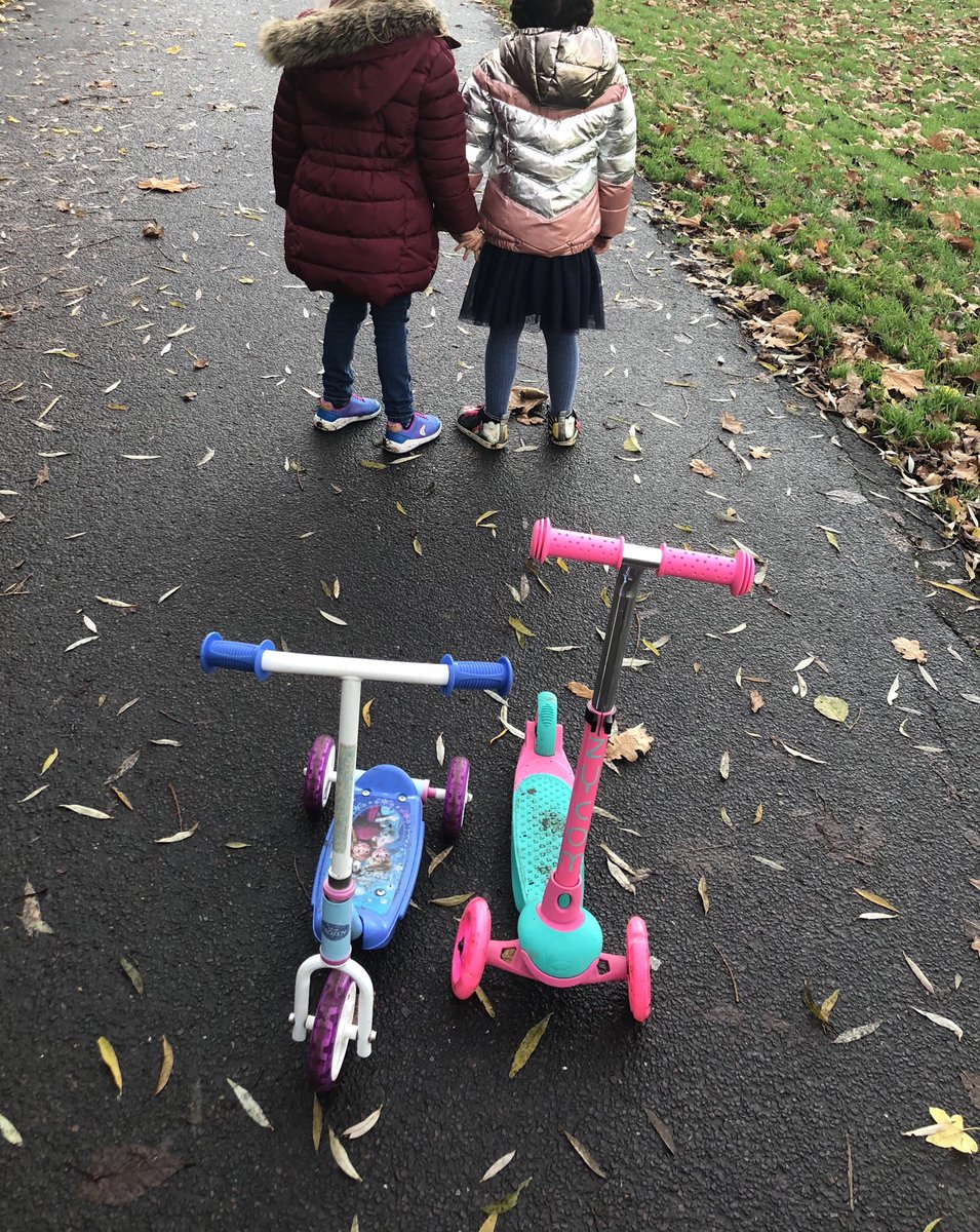 KatiePiper_'s tweet image. Hunting for fairies in the park whilst we collect dry leaves to paint when we get home! And of course I’m carrying the scooters, bags, buggy and baby who doesn’t want to go into the buggy! #normalsunday