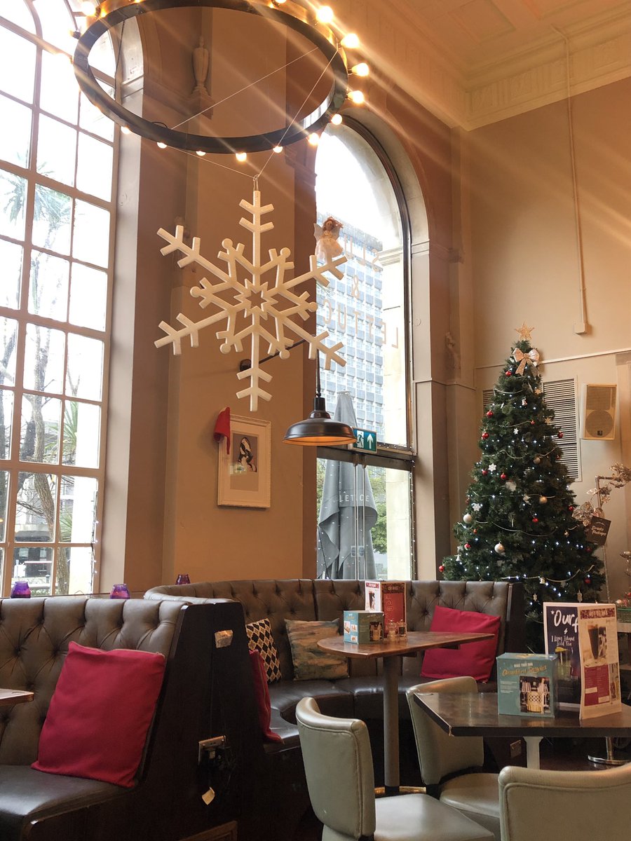SlugPlymouth's tweet photo. The #slugfairy is here for December #slug #slugandlettuce #slugandlettuceplymouth #ChristmasInPlymouth #christmas #fairy #snowflake https://t.co/HK3B7GYlIM