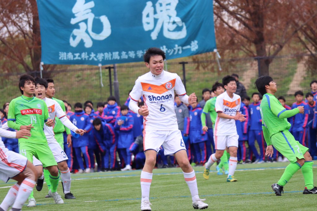 ট ইট র Dera 試合は負けたけど 最後に点を決めてくれました O 小さいけれど持っている男です 試合後 大学サッカー部説明会に参加 次は大学サッカーの舞台で勝負