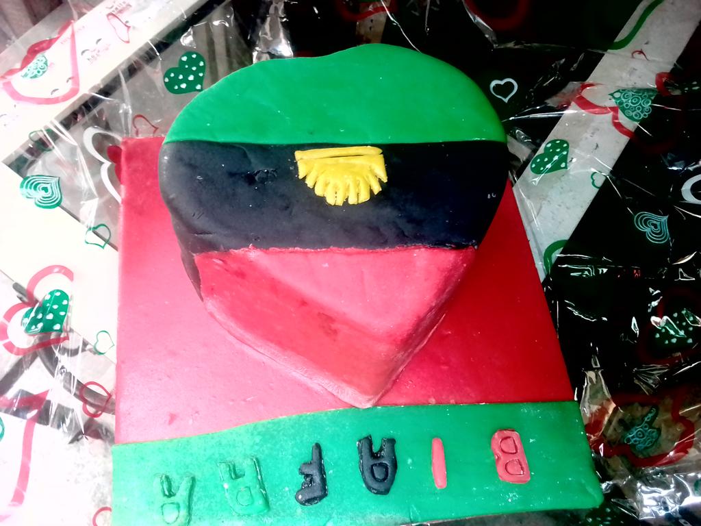 silasasamuel's tweet photo. @renoomokri @atiku @MBuhari @ProfOsinbajo You're statement is good but all we want is Biafran freedom https://t.co/OShpZUI9Uh