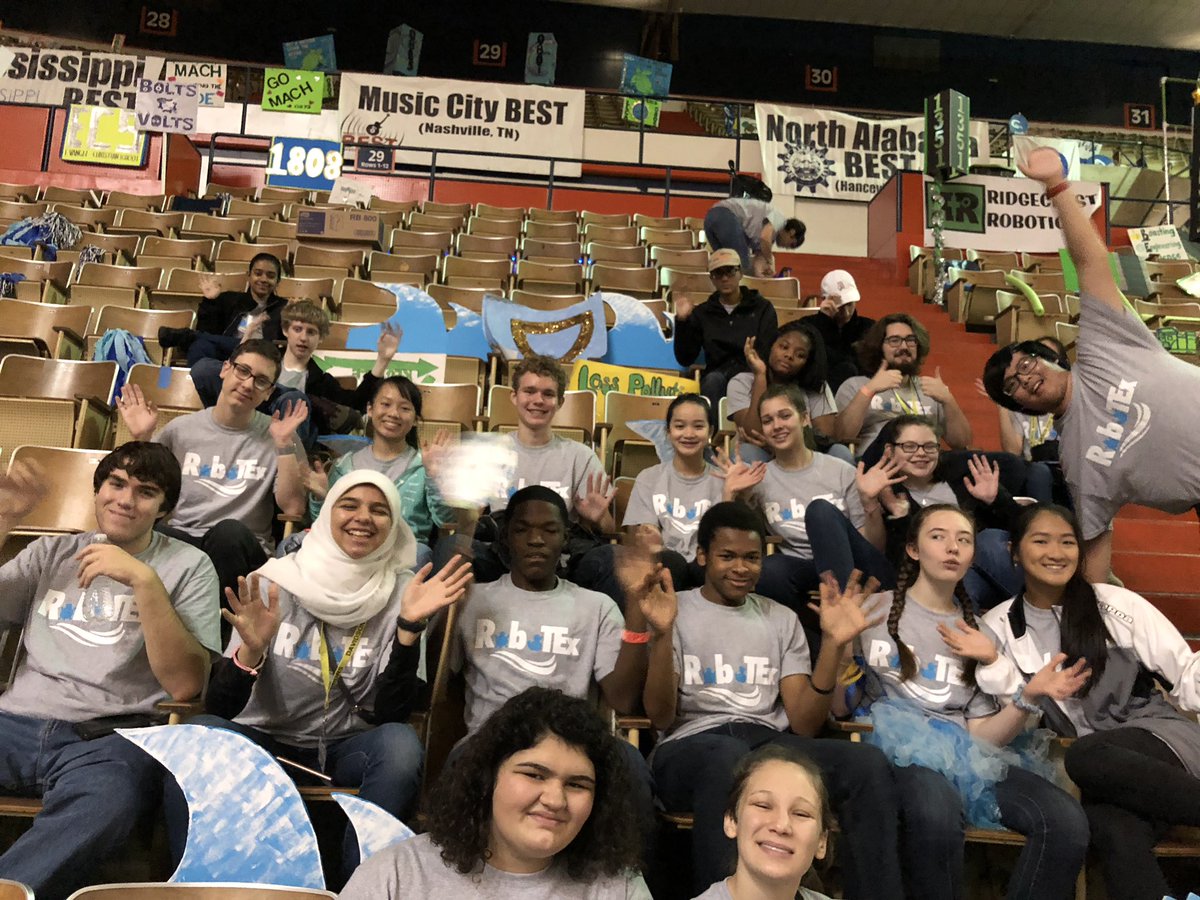 DHSrobotEx's tweet image. BRIGHT AND EARLY! 0851! #Thanks2BESTRobotics #CurrentEvents2018