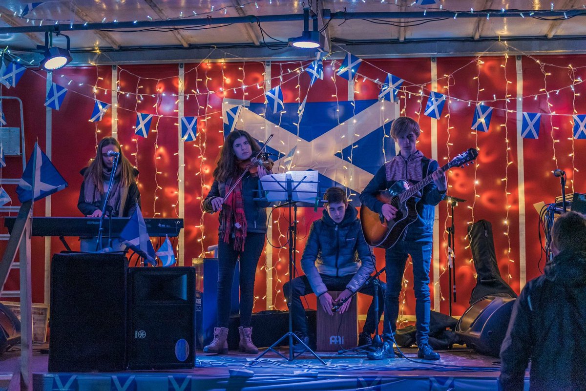 ctownxmaslights's tweet photo. We would like to thank everyone who helped in any shape or form with the “Switch On” on Friday evening #thankyou #Campbeltown #kintyre #argyll #standrewsnight #christmas https://t.co/P4XJ0bd2Qf