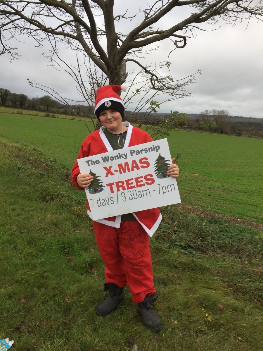 TheWonkyParsnip's tweet image. Come see us for your tree our Santa will point you in our direction!! 🎅