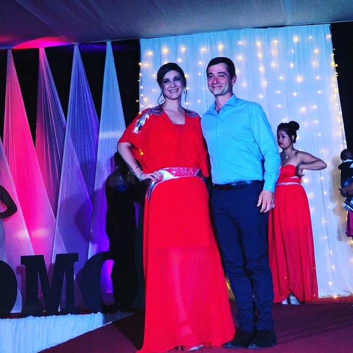 clpanzardi's tweet image. Junto a José Panzardi Intendente de #LagunaBlanca quien brindó una noche inolvidable a la #Promo18