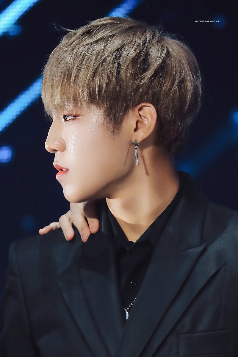 woojinisreal's tweet photo. 우진시 https://t.co/nR9vPmYbF0