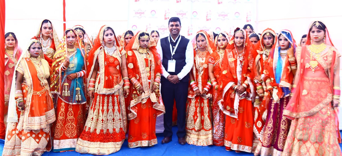 FoundationLadli's tweet image. Mass Wedding ceremony by Ladli Foundation Trust

#laadliDevendra #Shagun #Women  @HelenClarkNZ