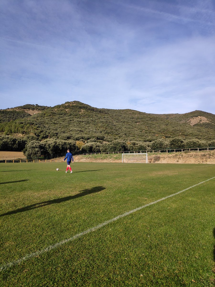 Ya salen los nuestros a calentar