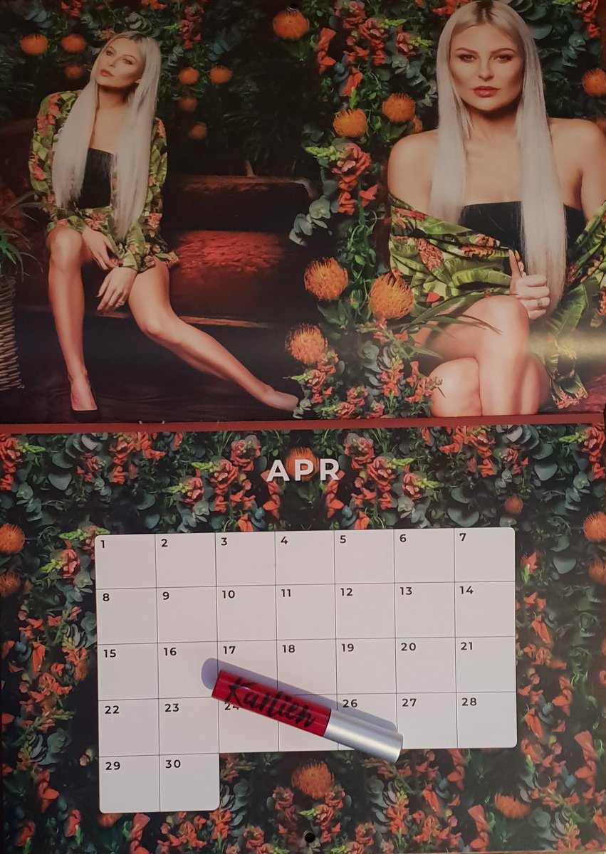 WilnaIce's tweet photo. My #AiGKalender by #AiGPta2018 gekoop gister , en WOW @KarlienVanJ jy lyk pragtig hierin , het jou ππ ook gekoop , kan nie wag om dit te dra nieπ€©
@AfrIsGroot @RobbertsSuna @ronelbrink https://t.co/KARY8fdslF