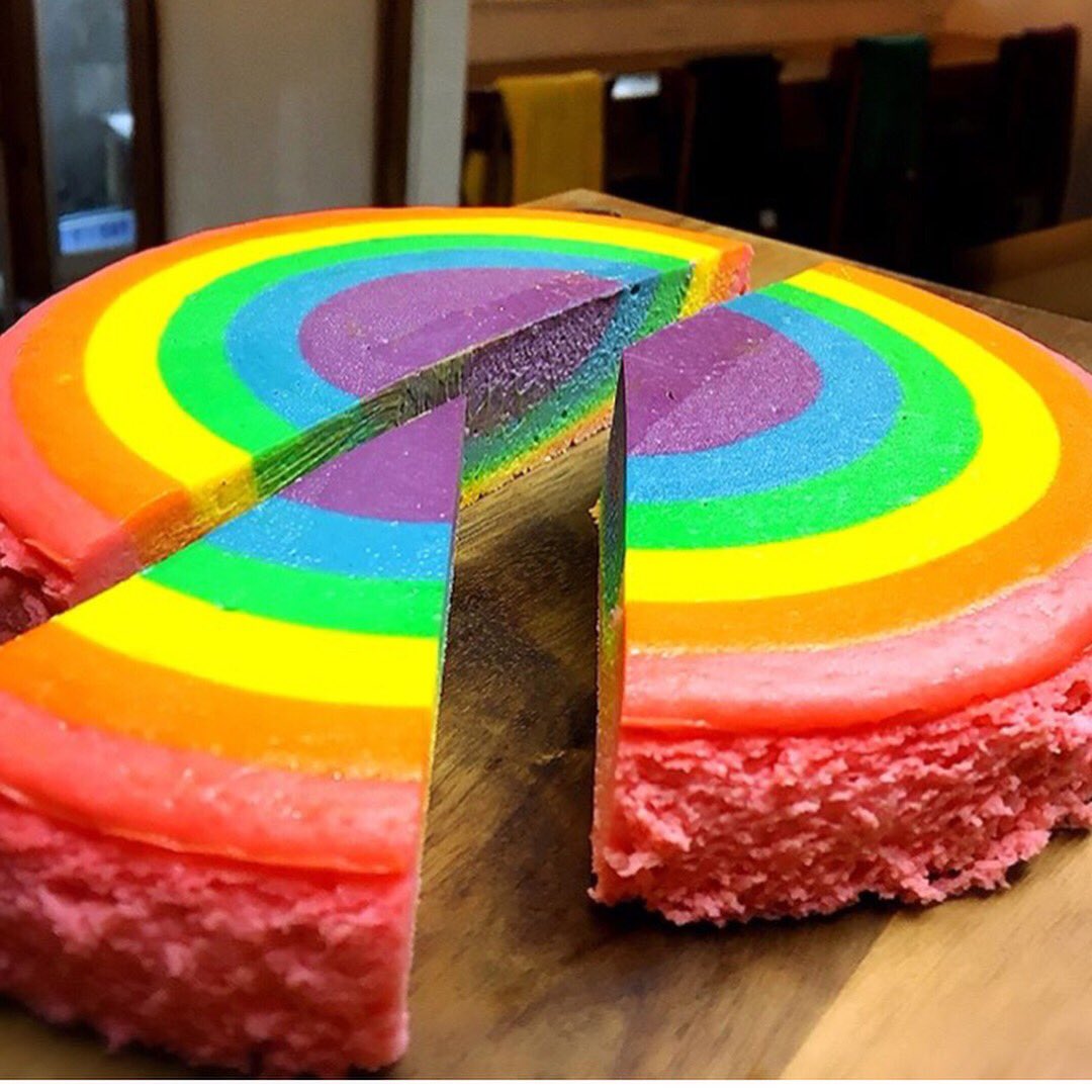 Aworks 学芸大学 Auf Twitter 最近 Aworksがレインボーチーズケーキを推さないし訳は 答えはインスタで Aworks レインボーチーズケーキ レインボー Rainbow レインボーケーキ 学芸大学