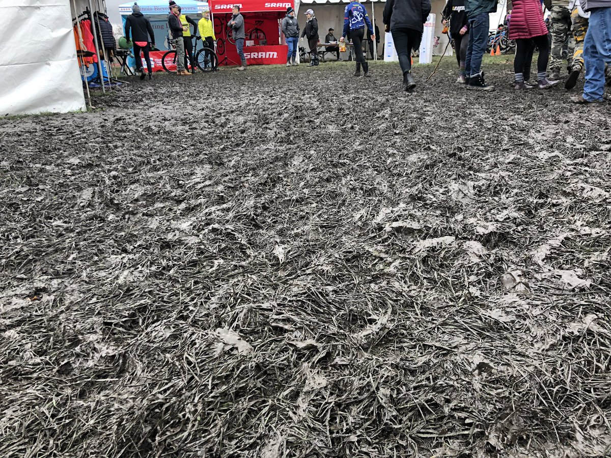 ChiCrossCup's tweet photo. #MontroseCX #muddyAF #atleastitsnotsnowing https://t.co/SKxuF9R3Pe