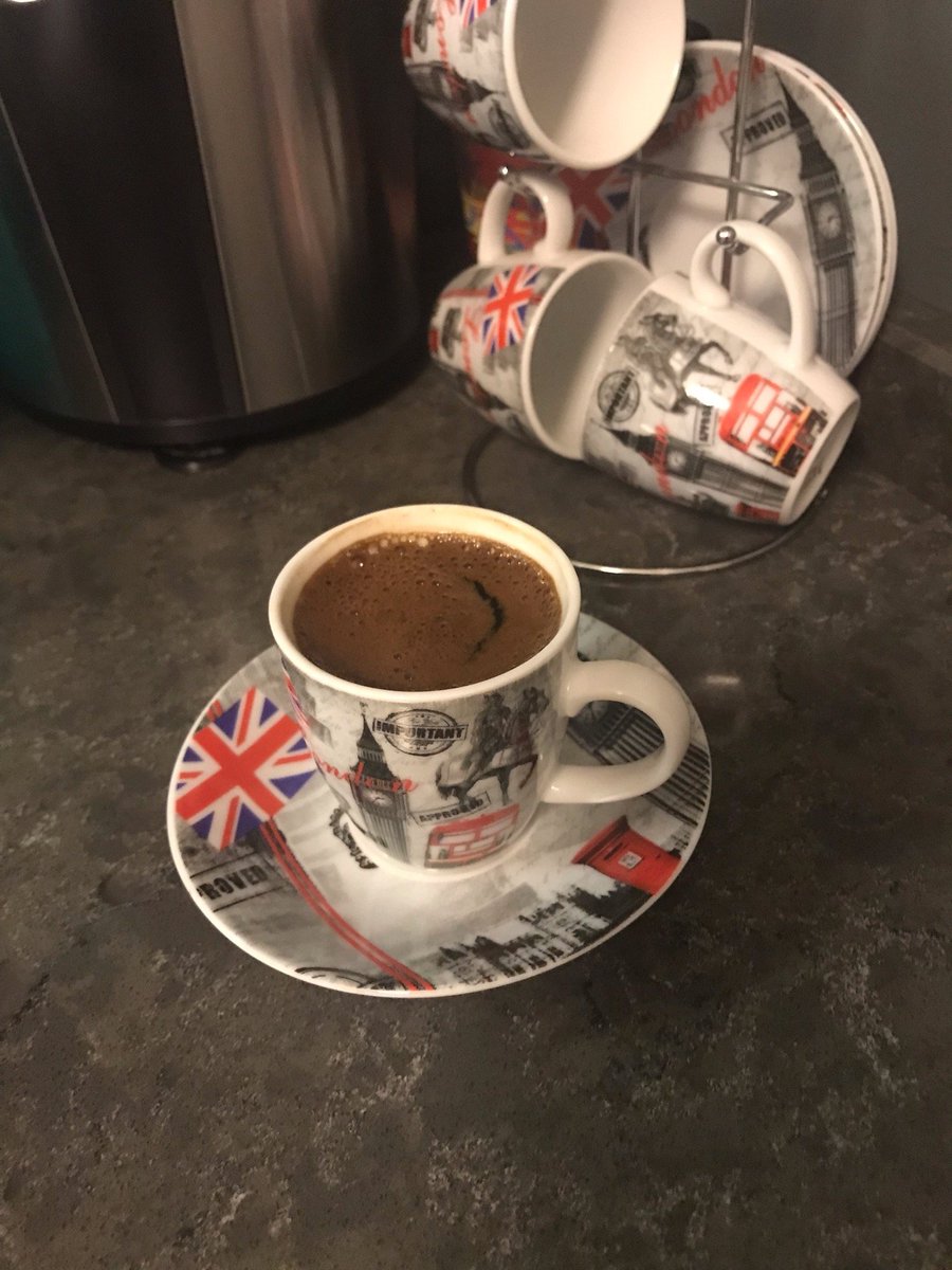 I'm at Ataköy 5. Kısım E1/1 Blok in İstanbul, Bakırköy swarmapp.com/c/5AEiFNIzqqv