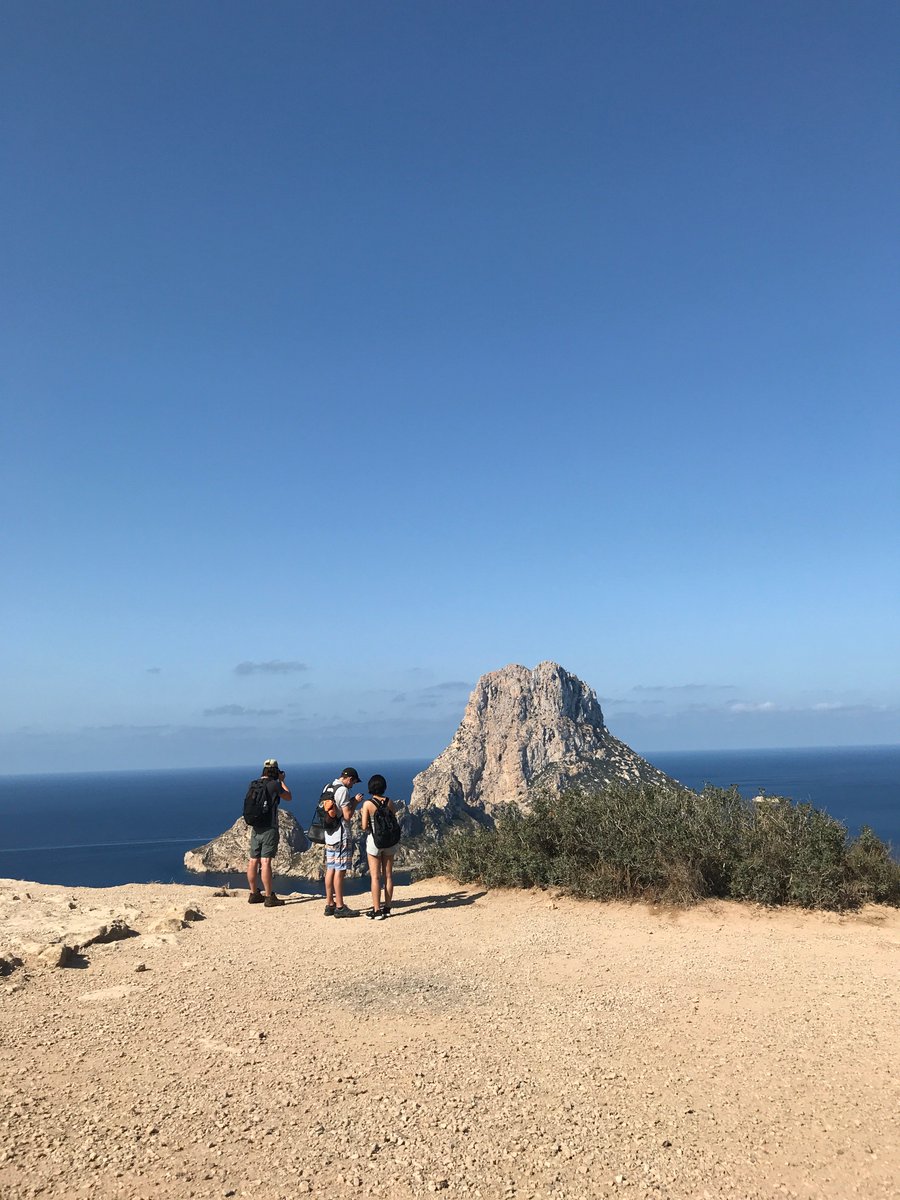 jonsatrinxafilm's tweet photo. From footage🎞Outlying island
#jonsatrixa #documentary #ibiza #eivissa #DJ #music
#ishootfilm #film #filmmaker #filmphotography #filmmaking #independentfilm #sea #ocean #nature #Island https://t.co/IukdMU9Tre