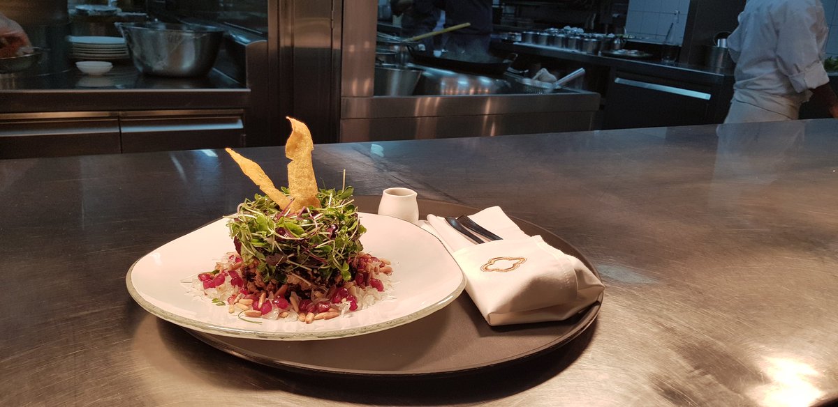 tham14999629's tweet photo. HUALAN . Crispy Aromatic Duck Salad https://t.co/QuYO1V6wqn