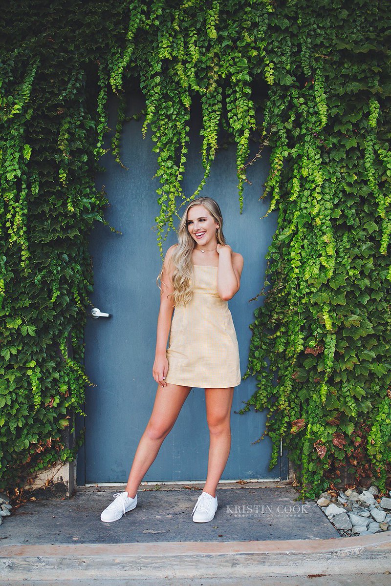 2019 is almost here 🤩✨ #seniorszn