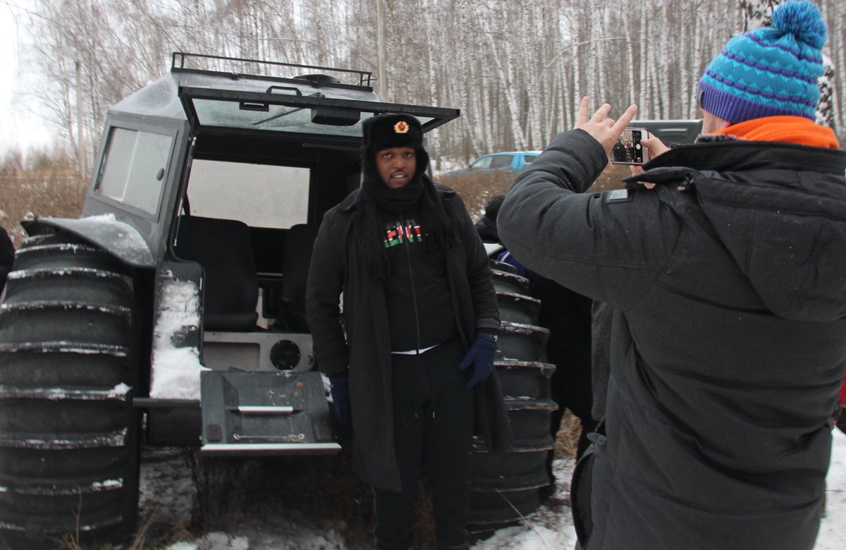 daisaev's tweet image. «Эй, мужик с помпоном, сфоткай меня!» и другие приключения африканцев в России. Альбом photos.app.goo.gl/85ascCMcqeGaxT…