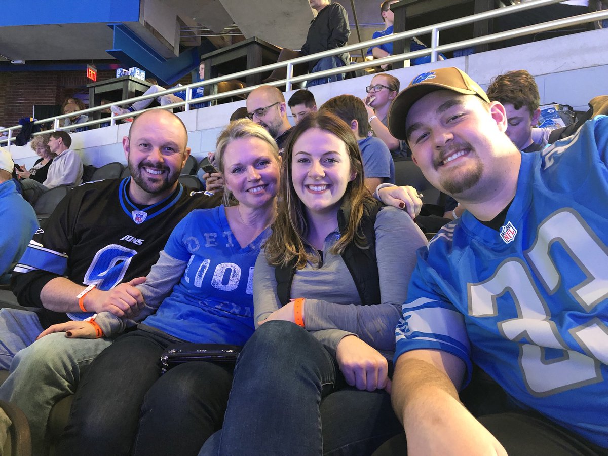 Christine Rhines tweet media