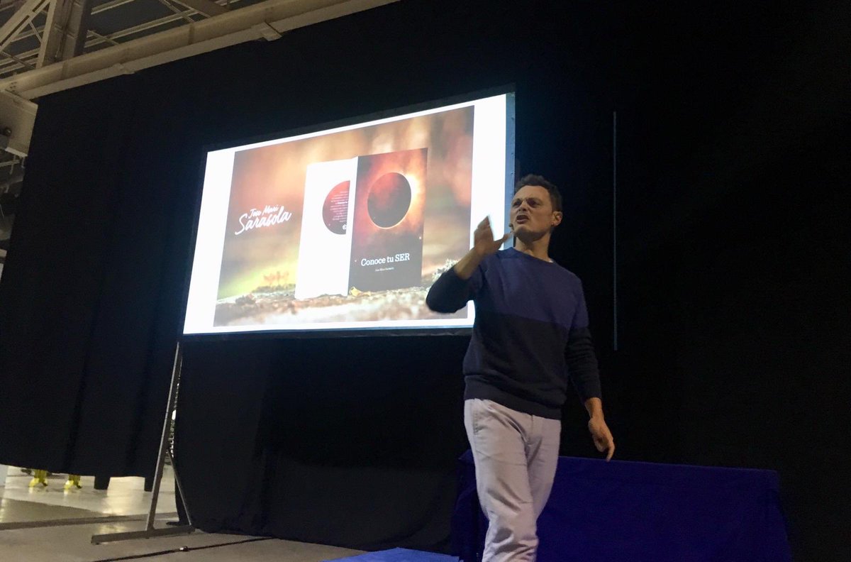 Magic_Fira's tweet image. El terapeuta Jose Mari Sarasola y el Lama Thubten Wangchen han sido los últimos que han pasado por el Auditorio 1 de la @fargahospitalet 
#MAGiC18