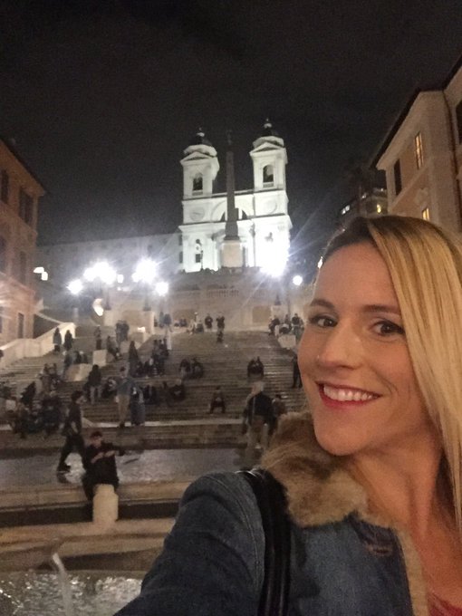 Un giretto a Roma prima della diretta di questa sera dalle 24 su La7  si parler&agrave; di argomenti hot🌶🌶🌶<a href="/tag/friends"class="tags"><span>#friends</span></a><a href="/tag/grottammare"class="tags"><span>#grottammare</span></a><a href="/tag/43parallelo"class="tags"><span>#43parallelo</span></a><a href="/tag/osteriedellarancio"class="tags"><span>#osteriedellarancio</span></a>