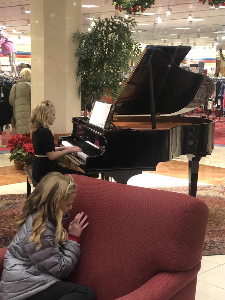 teamwilkerson's tweet photo. Lots of Eason piano players today at Von Maur. All did such a wonderful job sharing their talents. https://t.co/g8rrbQqyNq