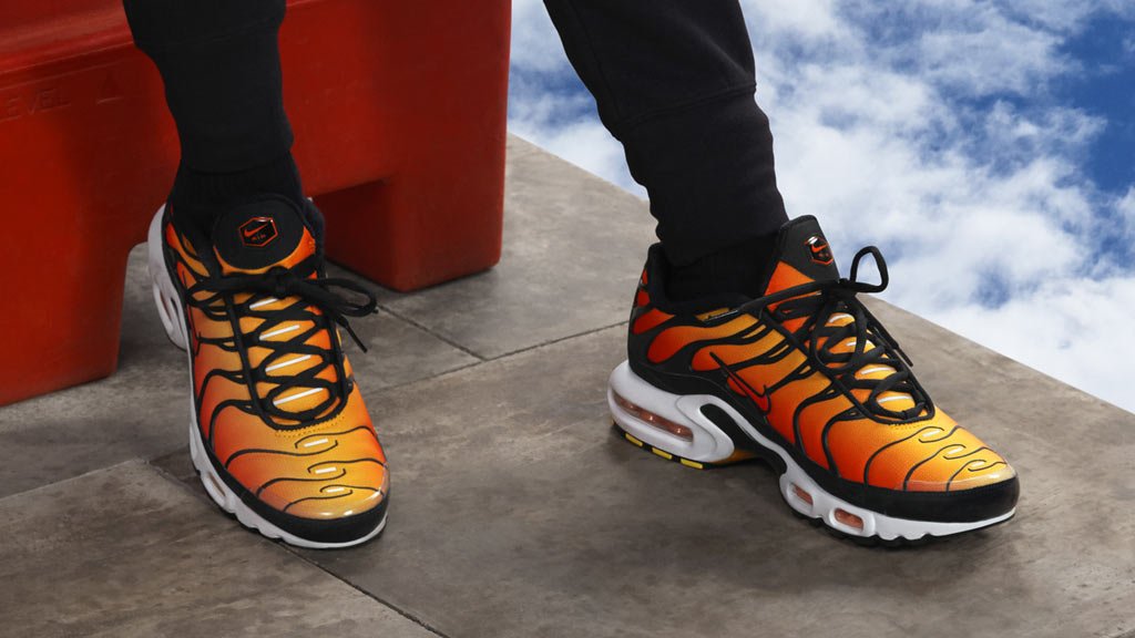 Verplicht Vermomd Machu Picchu SOLELINKS on Twitter: "Ad: SALE: Nike Air Max Plus OG 'Sunset' on sale for  $128 + FREE shipping, use code DECEMBER =&gt; https://t.co/Q5pd0pkvpb  https://t.co/wlwZZDMaHb" / Twitter