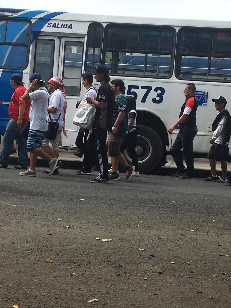jecascante's tweet photo. @aguschmer Ya hay hinchas de Liga en Guayaquil 😒 https://t.co/tID2a0ENAY