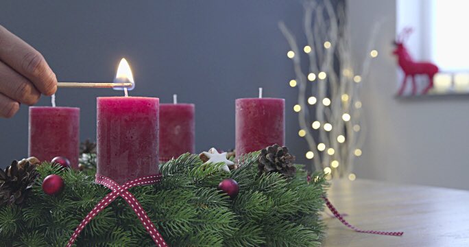 cicuellar's tweet image. #FirstWeekofAdvent 
Advent means “coming”

“May the God of glory fill our hearts with peace and joy, now and forever.”