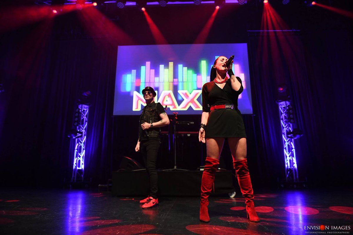 90's Fest London Vol.2 was a blast!!! Thank you to all the amazing Maxx fans in London who came and to the other 90s Artists who headlined the event with us. you #maxx #maxxmusic90s #eurodance #lindameek #90sfest #fridaynight  #london #indigo02 #2unlimited #haddaway #masterboy