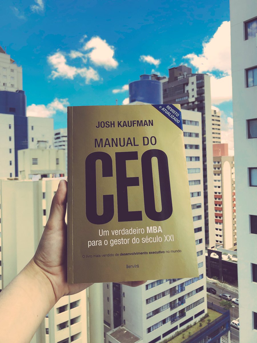 rocketfy's tweet photo. O conhecimento nunca acaba! #DêLivrosDePresente #startups #startuplife https://t.co/k77kG3hAPJ