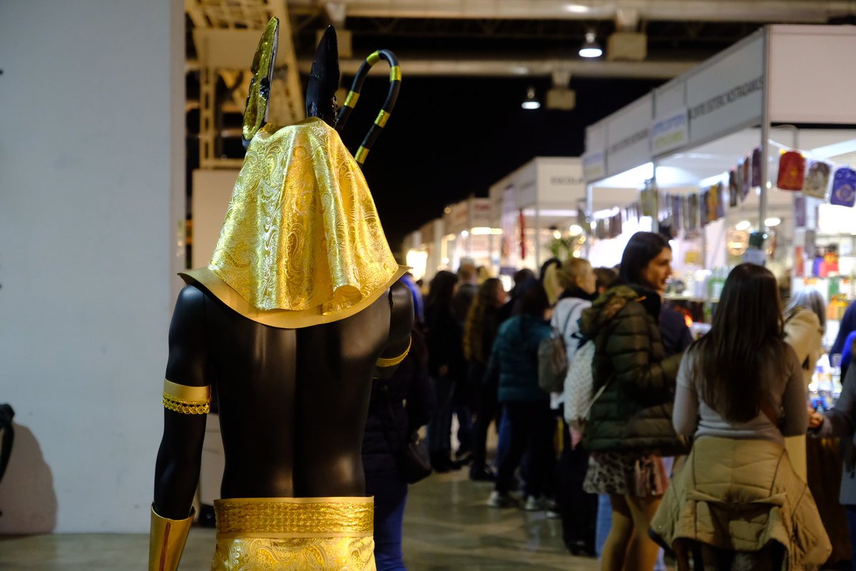 fargahospitalet's tweet image. ⭐🕯🔮Recta final del @Magic_Fira! 

Hi som fins les 21 h!

#Magic2018 #MAGiC18 #LaFargaLH #LHospitalet