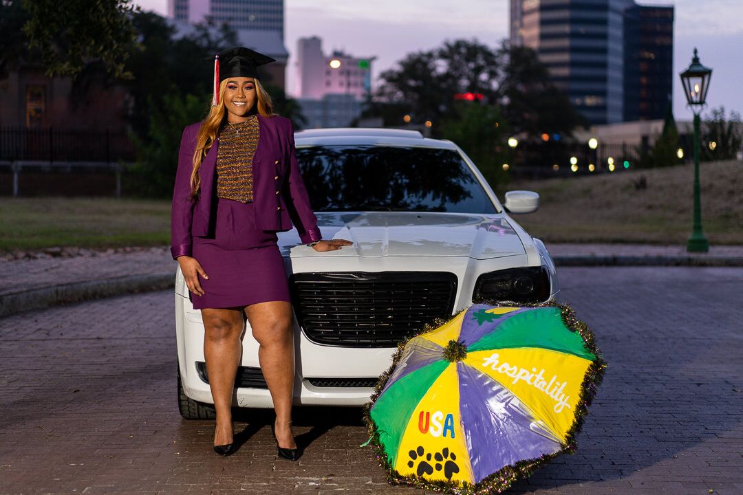 dmadiseeee's tweet photo. i came to college clueless and ready to leave; however, i give all honor to God for showing me the way.
#djangoshowover #itsbeenreal #findoutmynextmoveonthenextepisodeofdragonballz #youeverhadapieceofpaperonyourmindlikemoney #fasho #degree #itscallingme https://t.co/v5WoMSBkqP